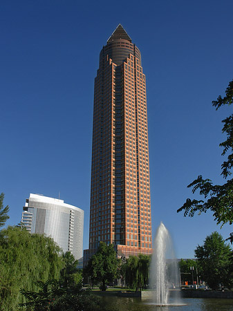 Fotos Messeturm mit Ludwig-Erhard-Anlage